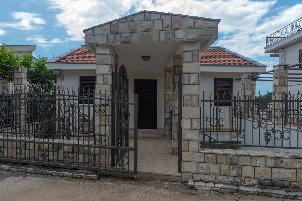 Villa Julia Petrovac Bagian luar foto